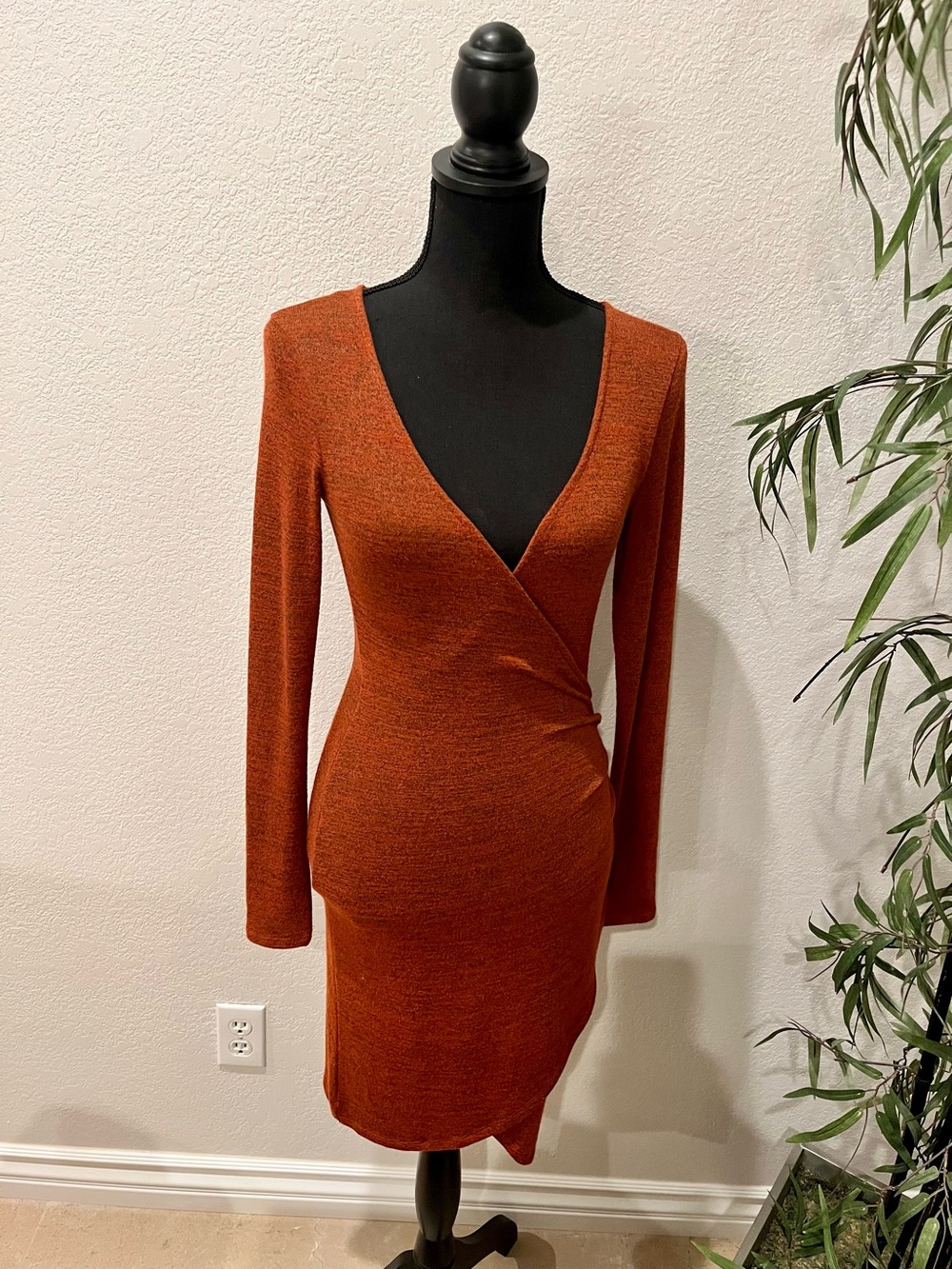 Forever 21 Women's Rust Wrap-Front Long Sleeve Dress